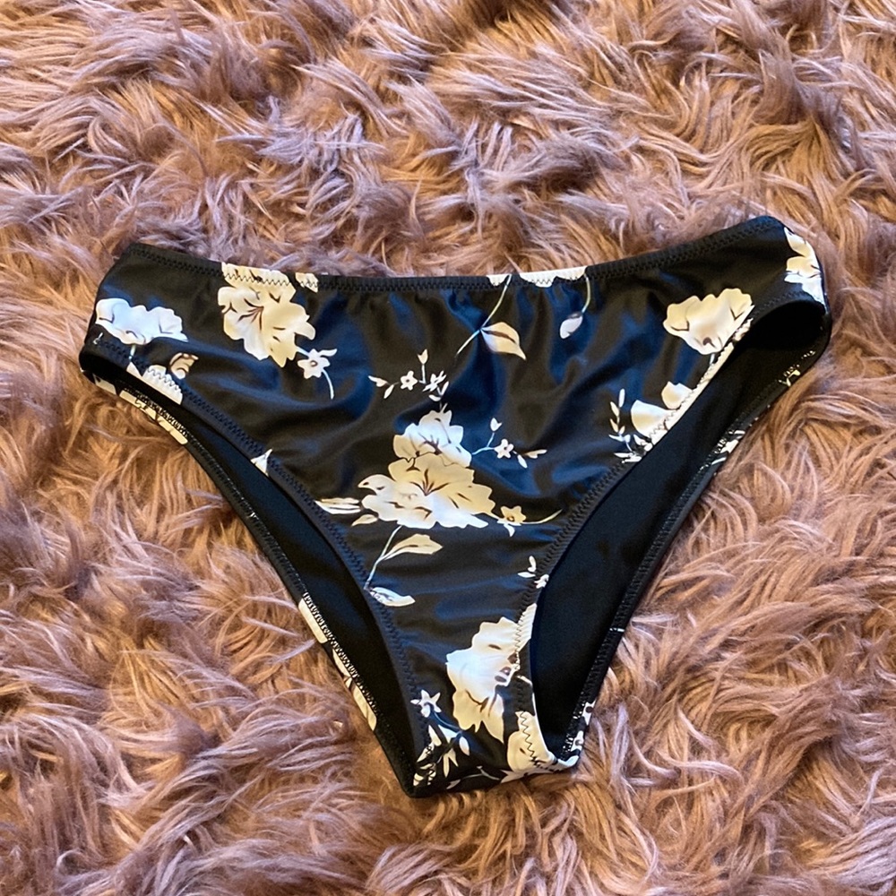floral bikini bottems